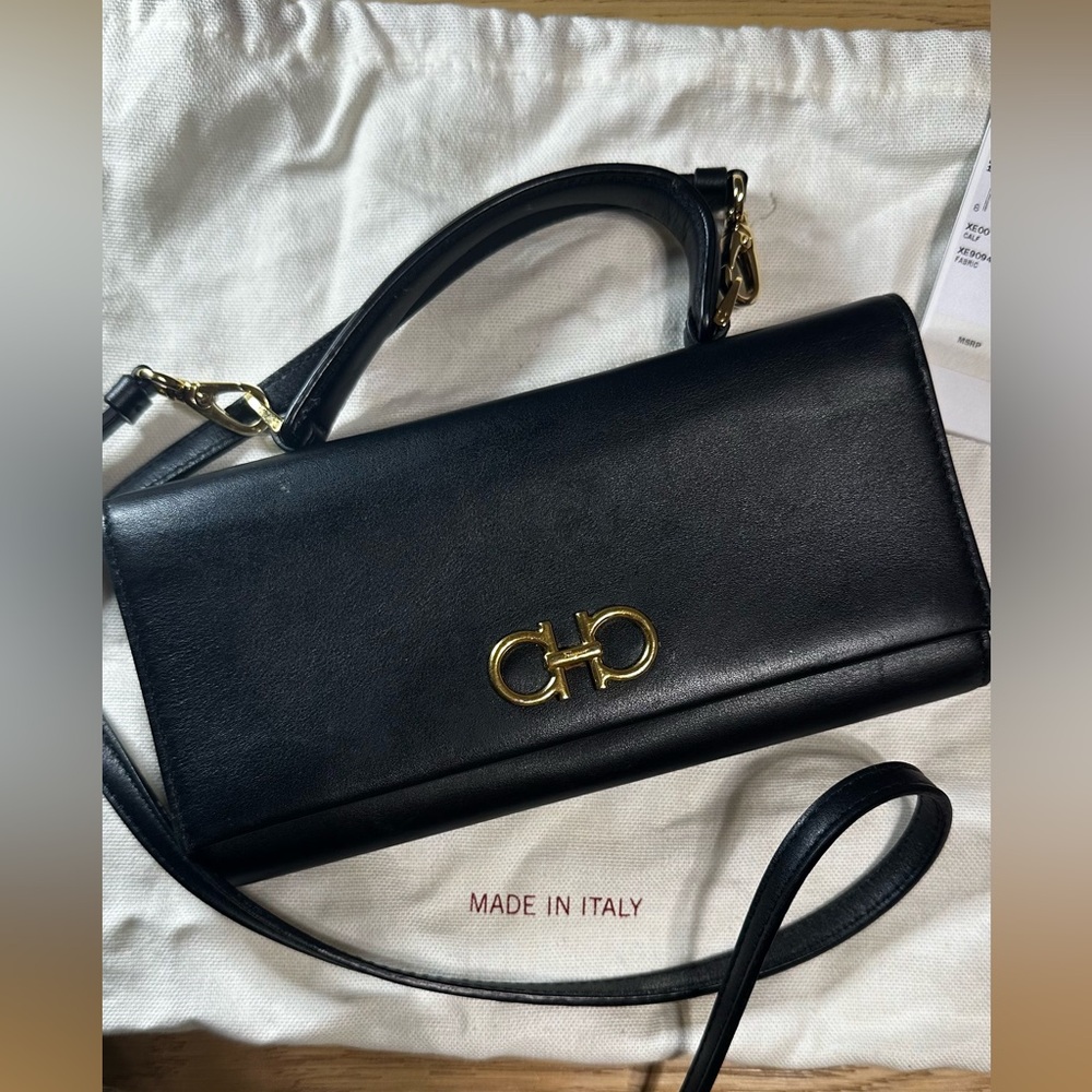 Salvatore Ferragamo
Crossbody Bag
FERRG3169311012314